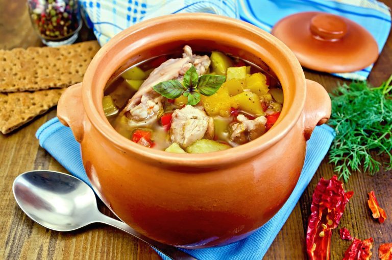 Ollas de sales barro para comer